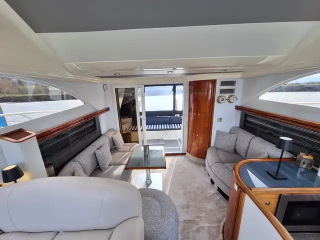 Fairline Phantom 38