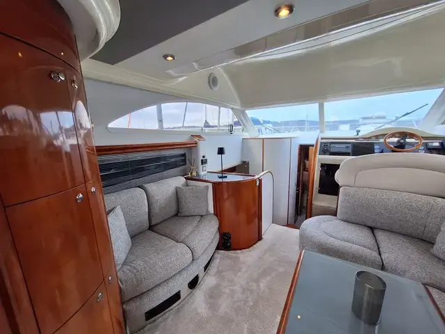 Fairline Phantom 38