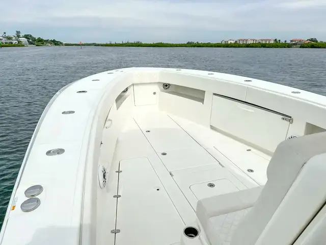 Seavee 390 Z Center Console