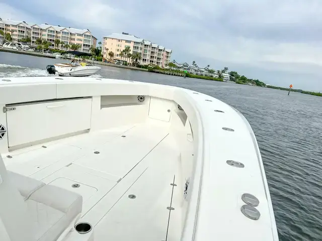 Seavee 390 Z Center Console