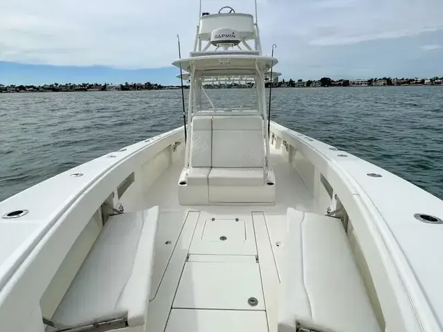 Seavee 390 Z Center Console