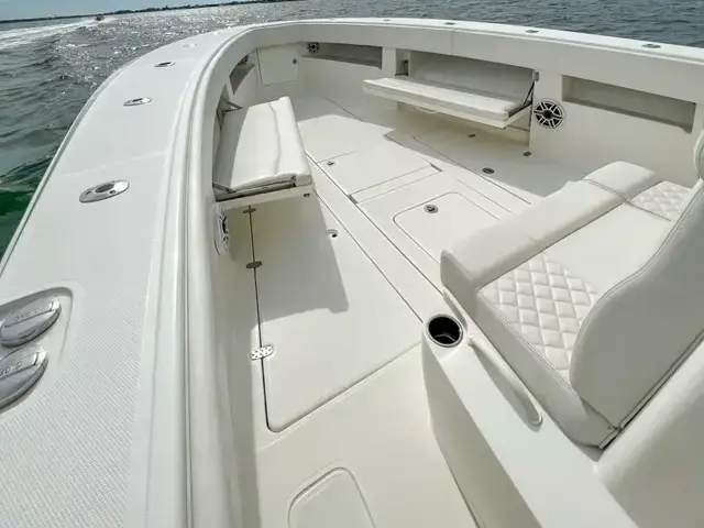 Seavee 390 Z Center Console