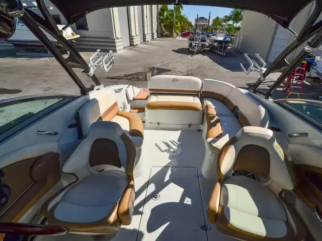 Crownline E6