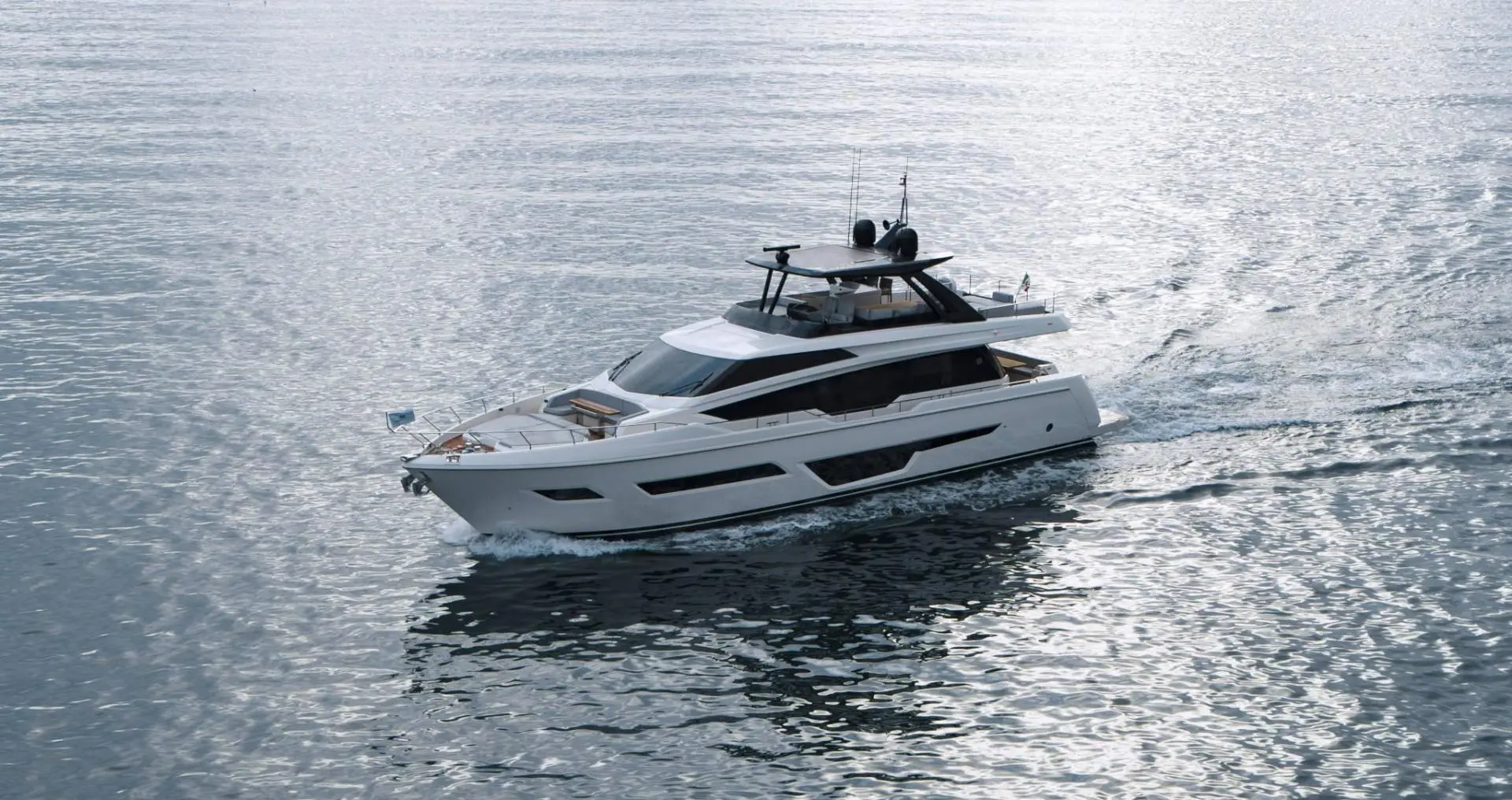 2022 Ferretti 780