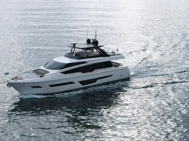 Ferretti Yachts 780