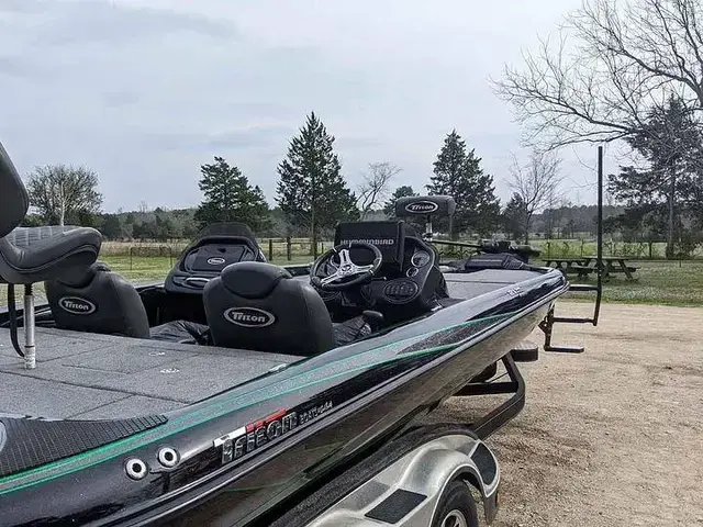 Triton 21 txr elite