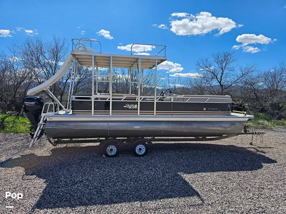 2021 Tahoe grand island gt 2580 cr