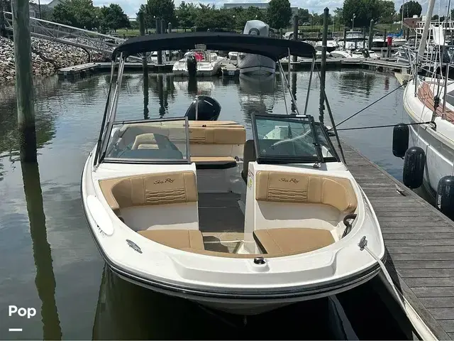 Sea Ray 210 SPX