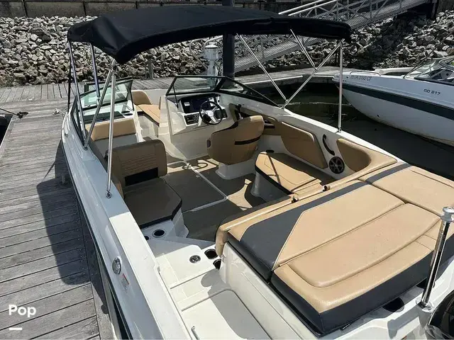 Sea Ray 210 Spx