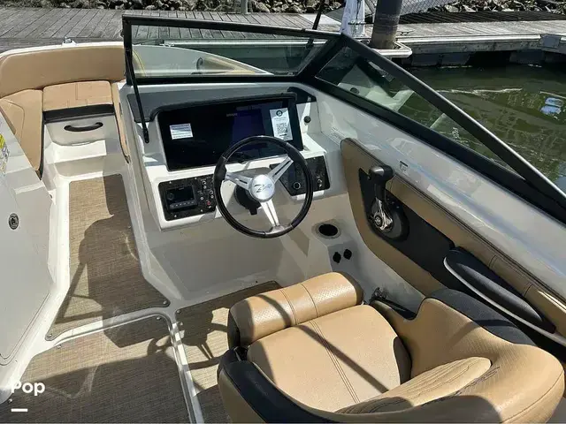 Sea Ray 210 Spx