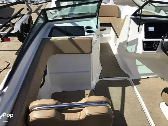 Sea Ray 210 Spx