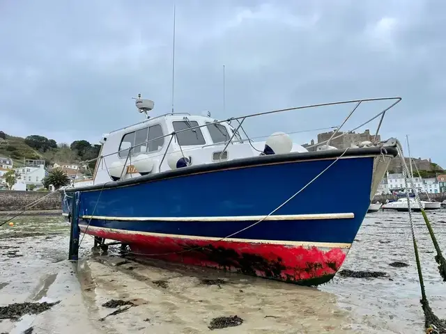 Channel Island 32