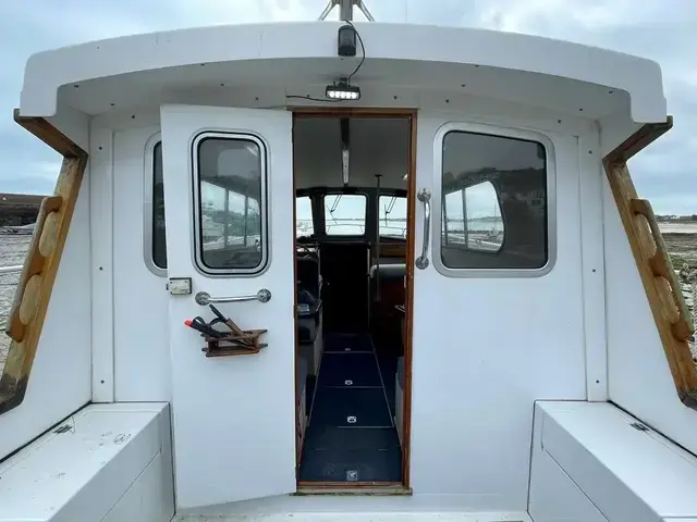 Channel Island 32