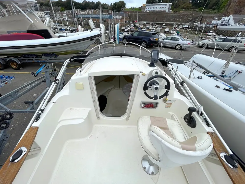 2015 Quicksilver activ 430