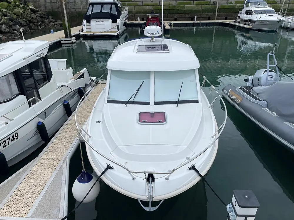 2009 Beneteau antares 750