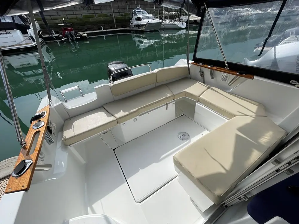 2009 Beneteau antares 750