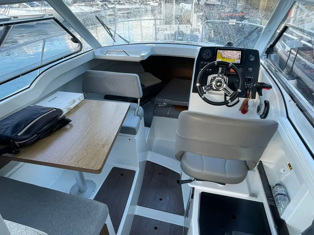 2019 Beneteau antares 7