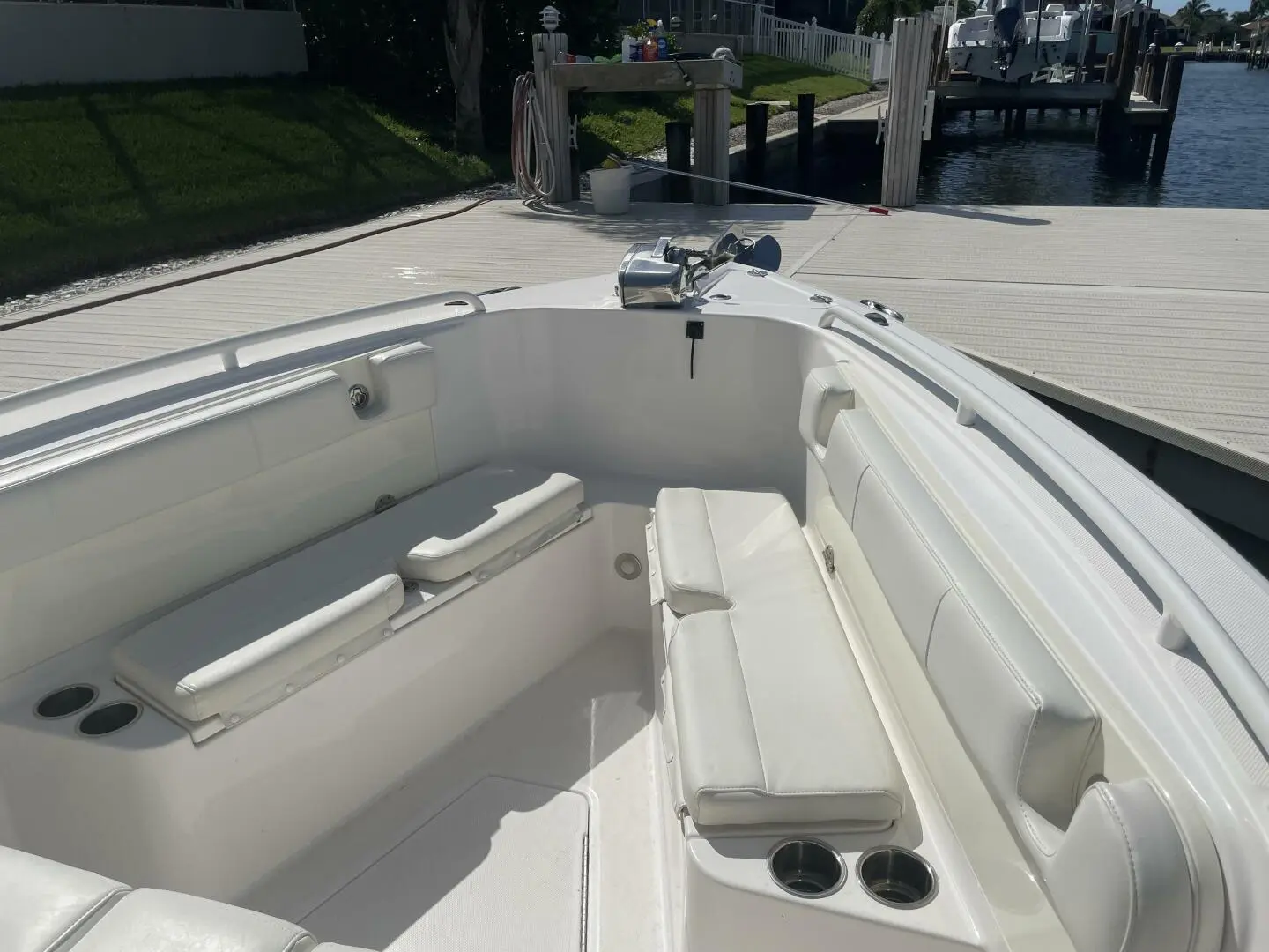 2016 Everglades Boats 275 cc