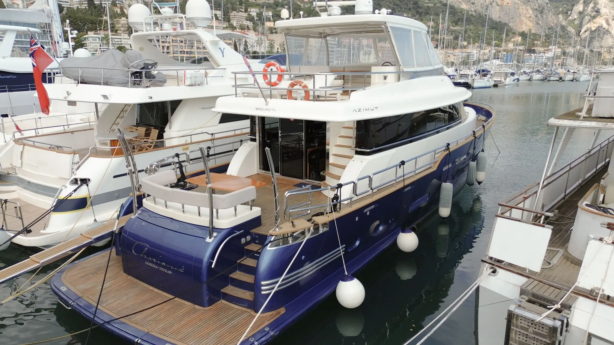 2012 Azimut magellano 74