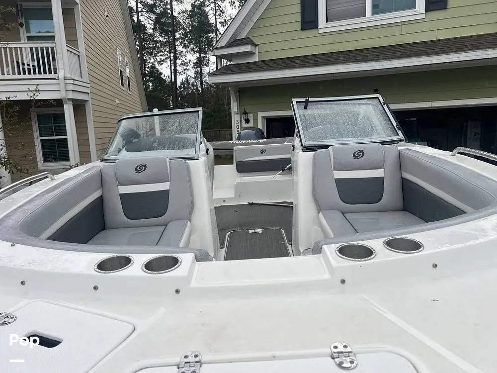 2018 Hurricane sundeck ob 191