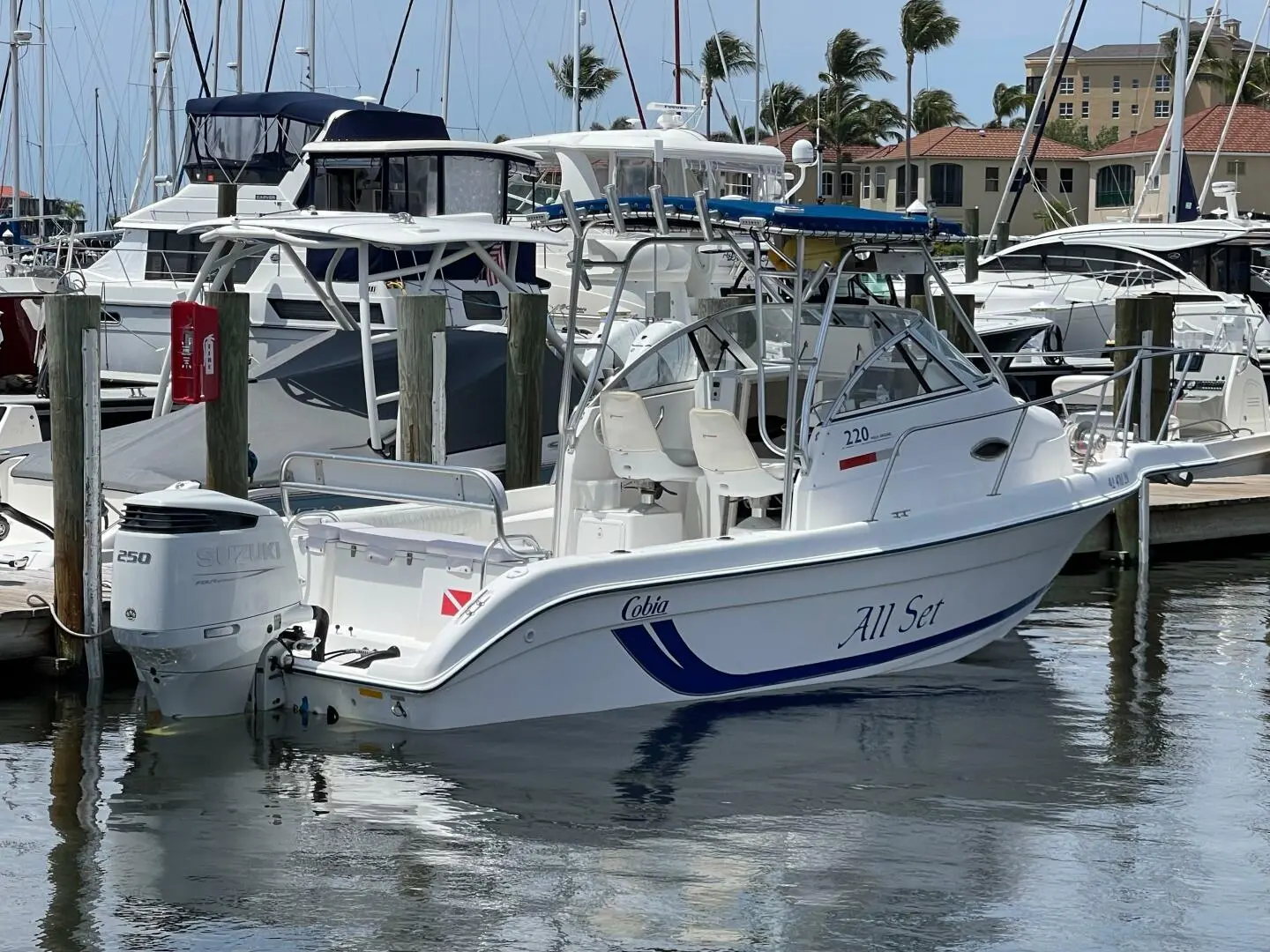 2000 Cobia Boats 220 walkaround