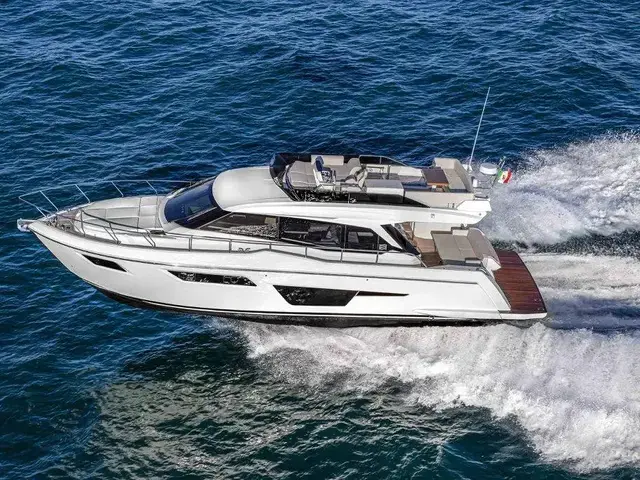 Ferretti Yachts 500