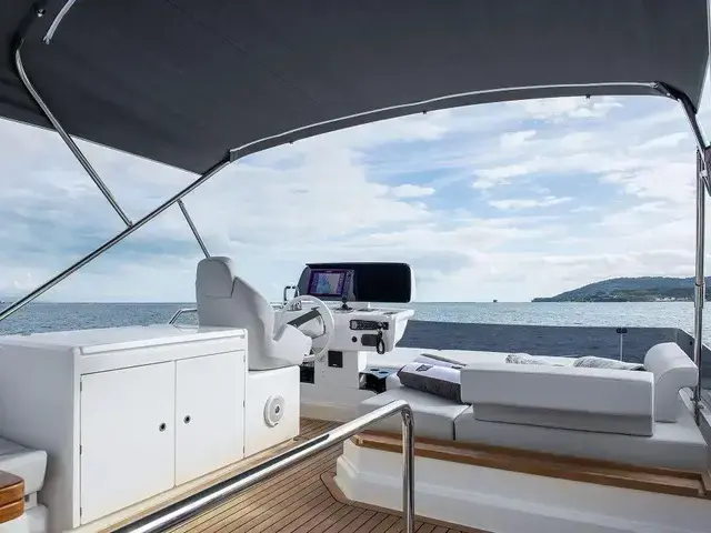 Ferretti Yachts 500