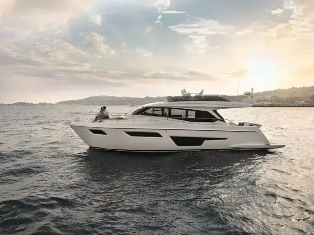 Ferretti Yachts 500