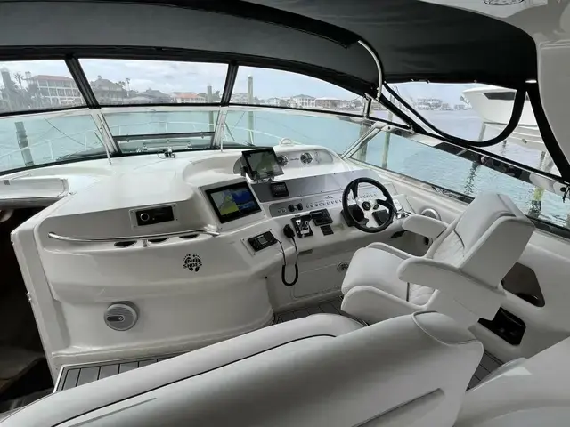 Sea Ray 450 Sundancer