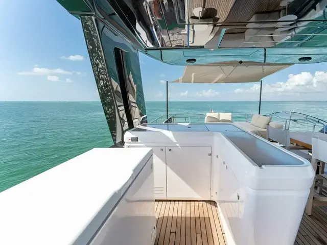 Ferretti Yachts 780