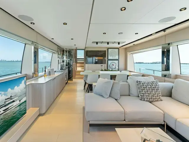 Ferretti Yachts 780