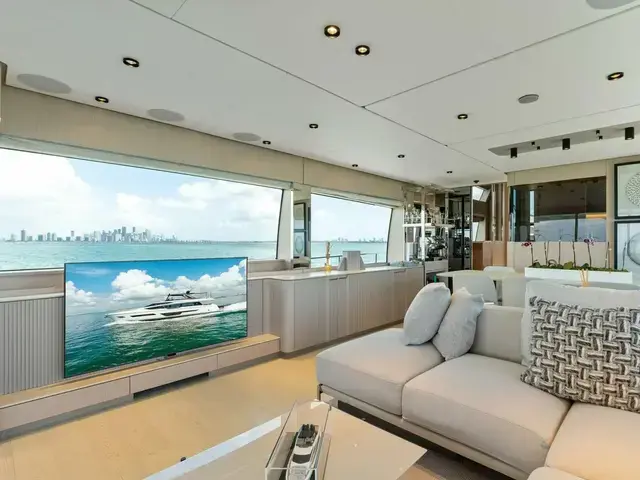 Ferretti Yachts 780