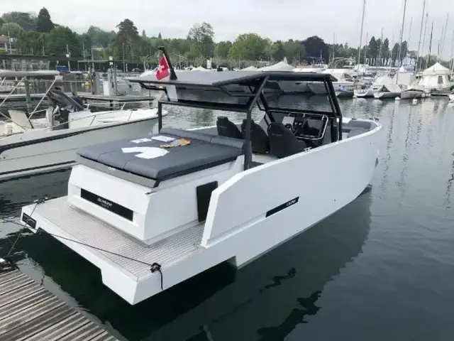 De Antonio Yachts D28 Xplorer