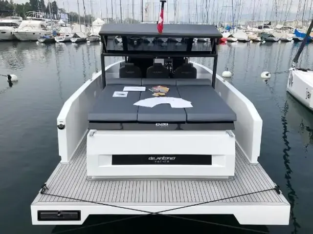 De Antonio Yachts D28 Xplorer