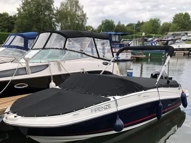 Bayliner Vr5