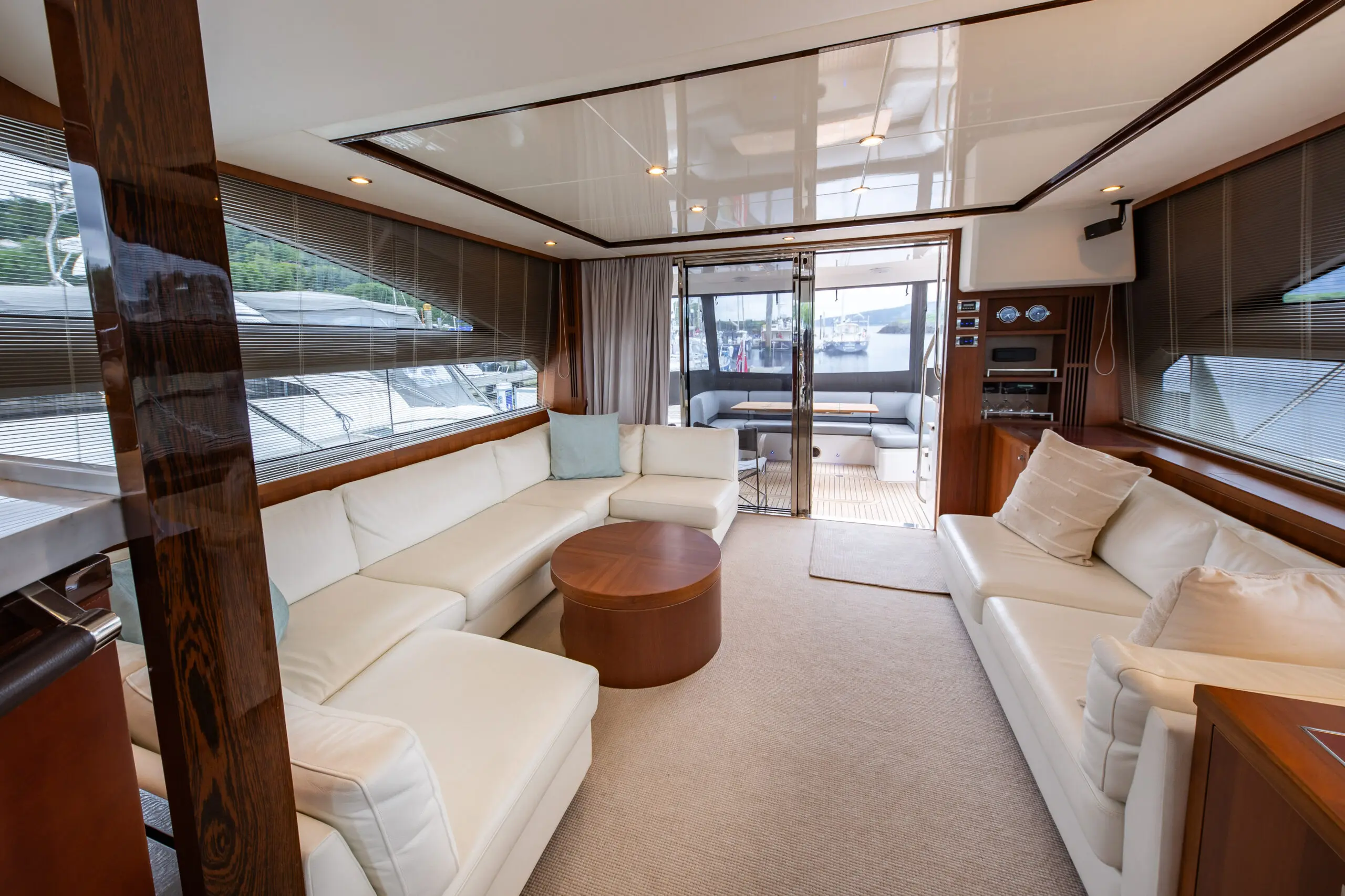 2013 Princess 64 flybridge