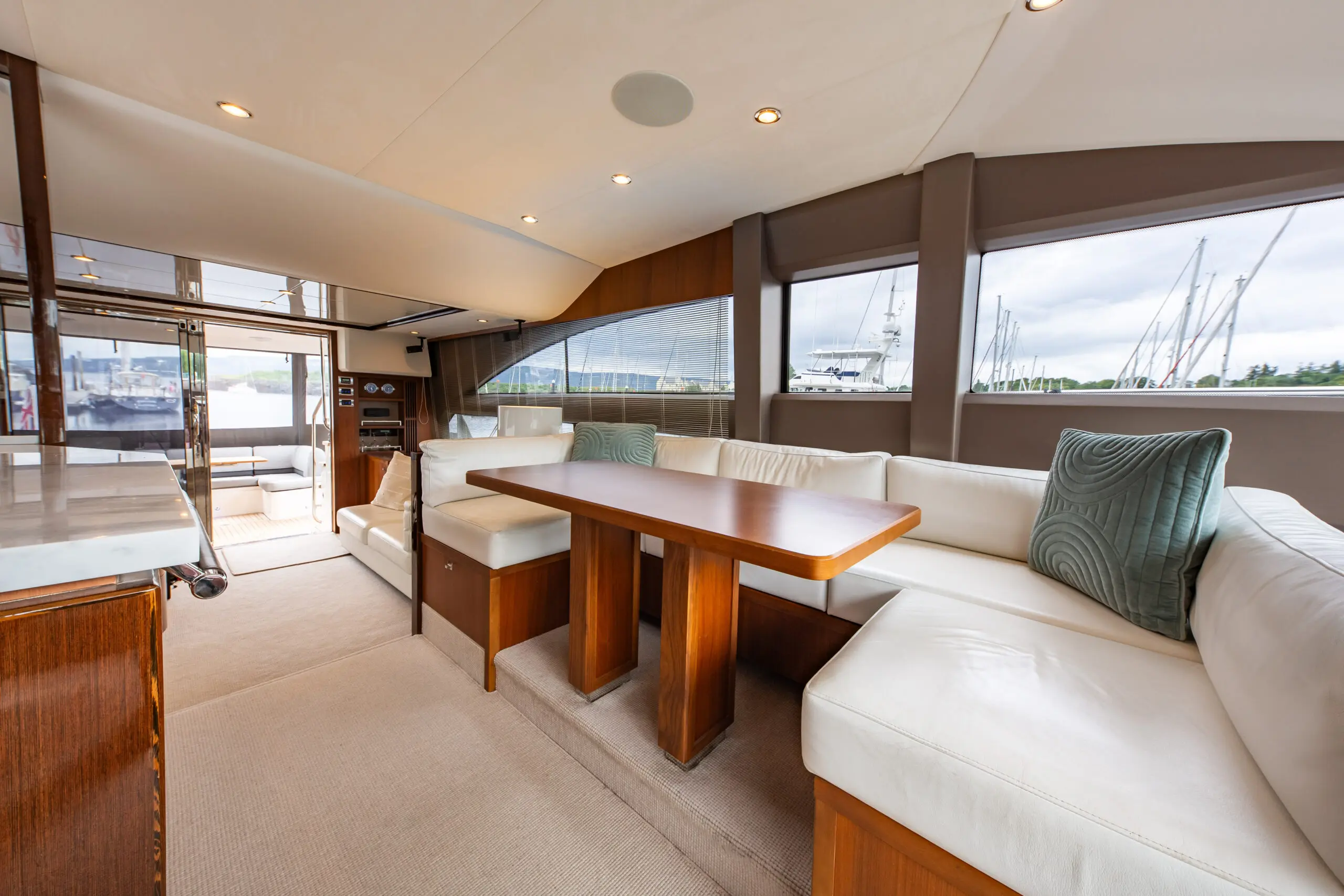 2013 Princess 64 flybridge