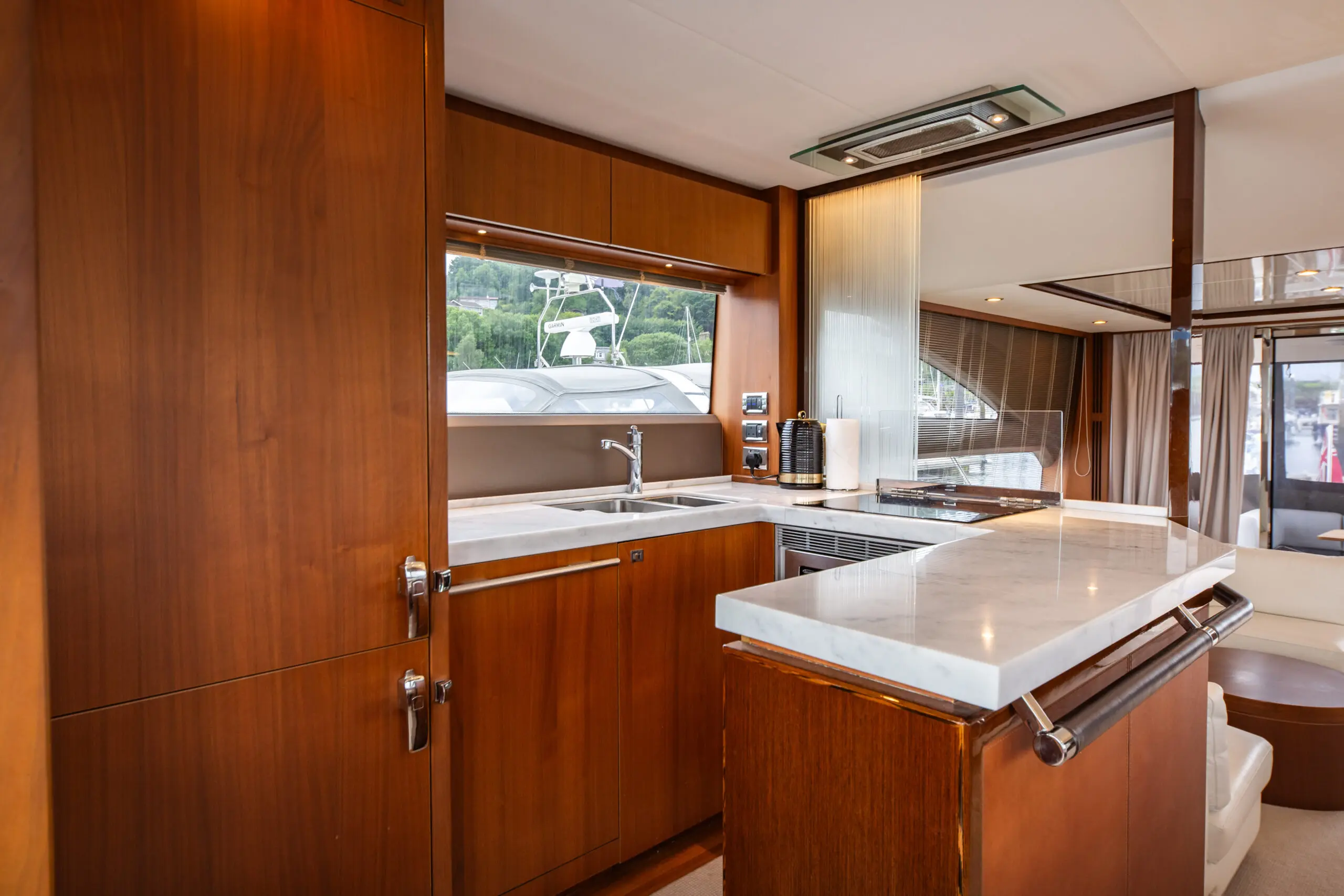 2013 Princess 64 flybridge