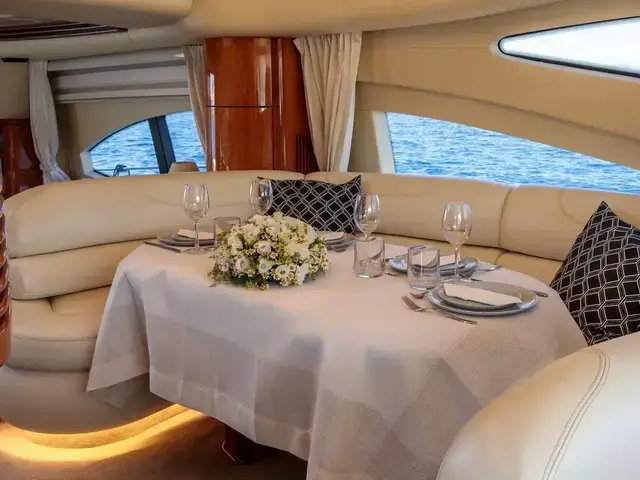 Azimut 68 Plus