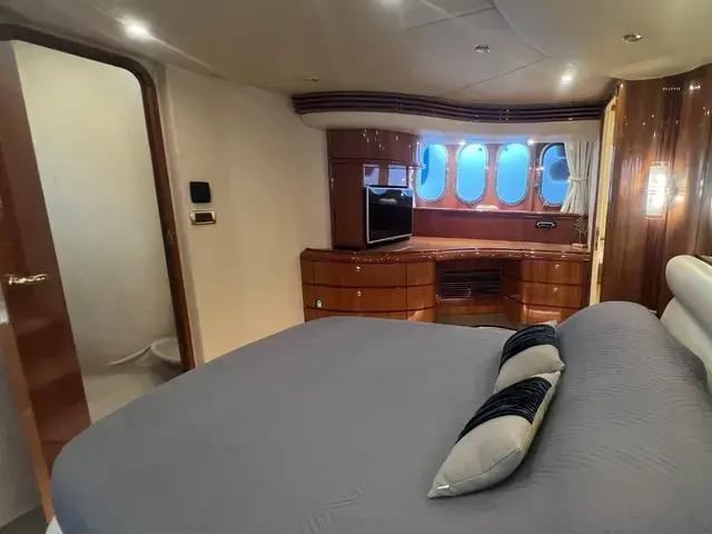 Azimut 68 Plus