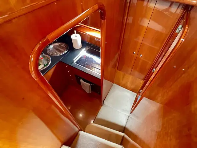 Ferretti Yachts 620