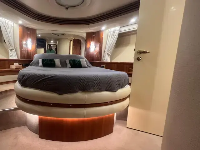 Azimut 68 Plus