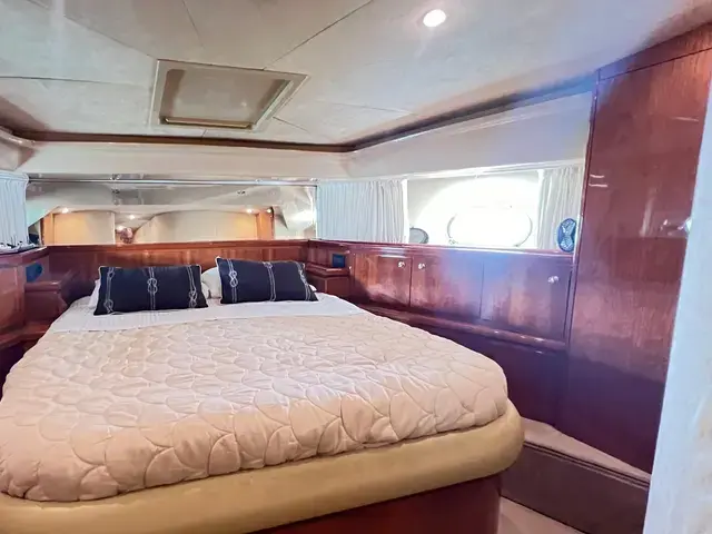 Ferretti Yachts 620