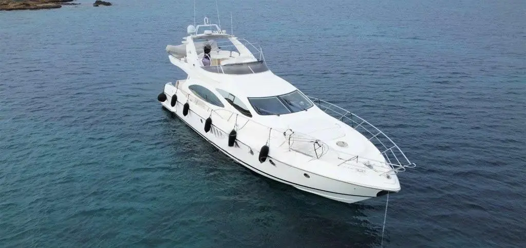 2001 Azimut 68 plus