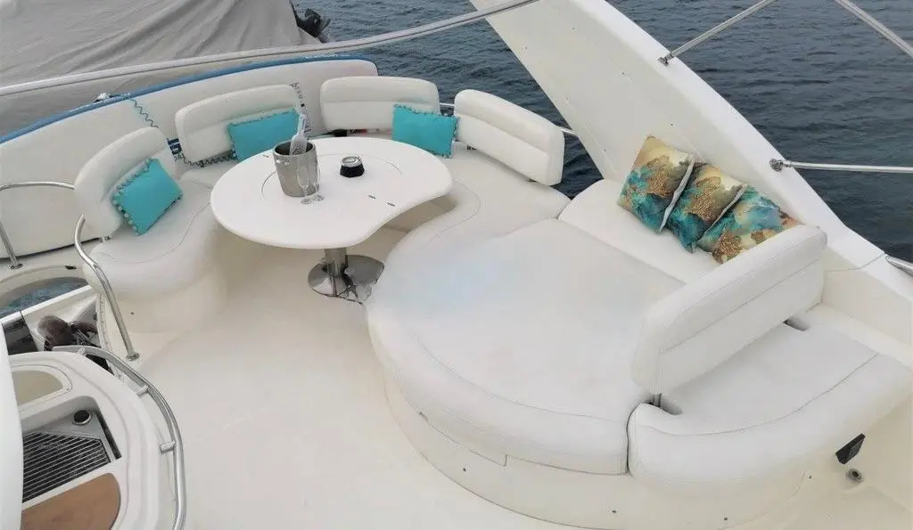 2001 Azimut 68 plus