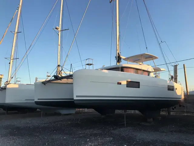 Lagoon 42