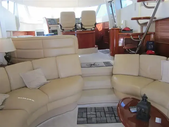 Fairline Squadron 62