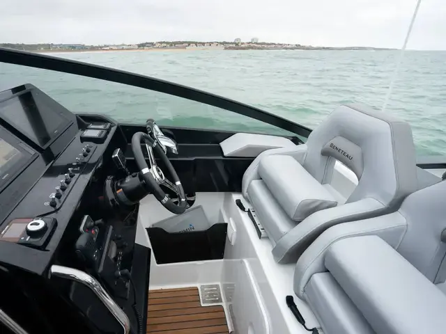 Beneteau Flyer 10