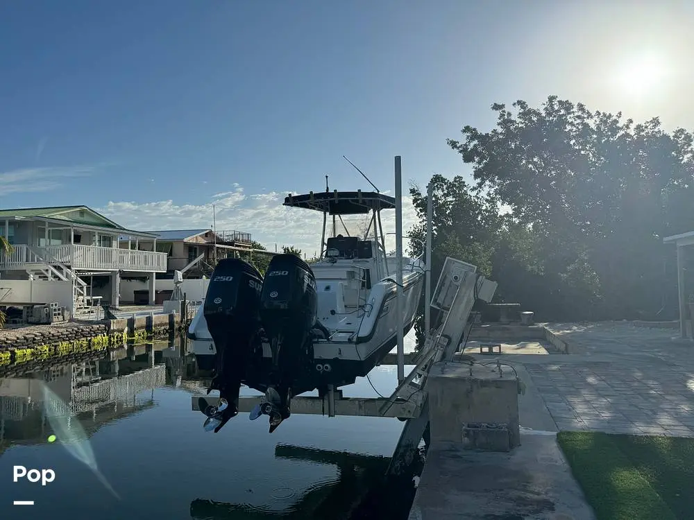 1998 Boston Whaler outrage 26 cc