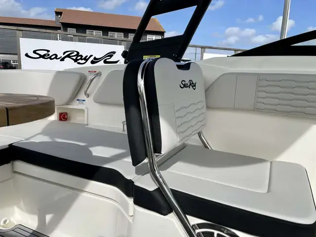 Sea Ray 210 SPOE